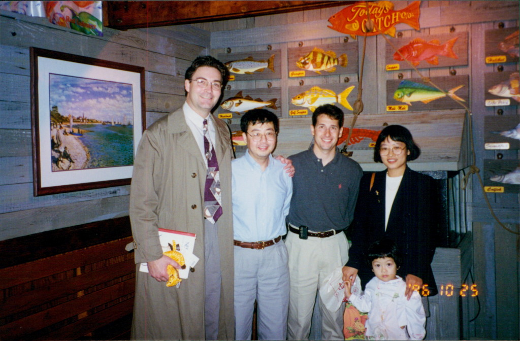 0200-Meet_the_doctors_in_Norman_hospital_after_he_can_walk_again._11